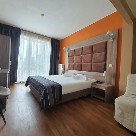 Hotel Midi-Zuid Saint-Gilles Ngoại thất bức ảnh