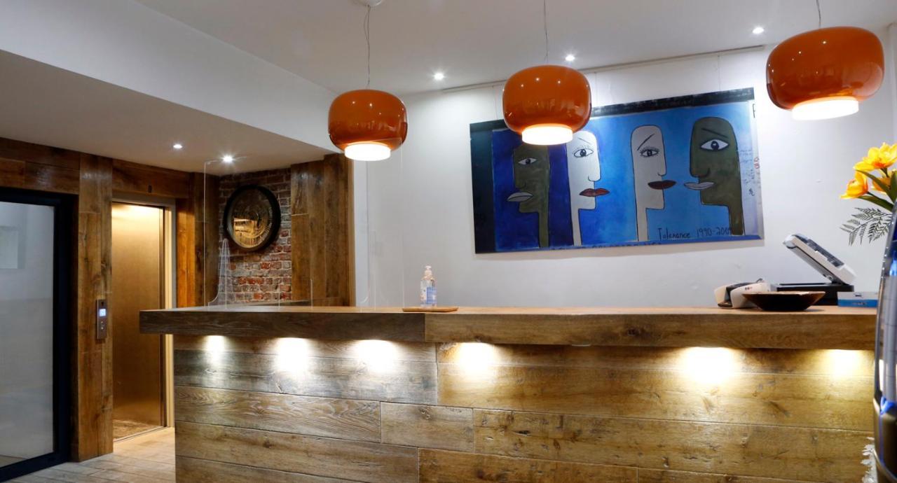 Hotel Midi-Zuid Saint-Gilles Ngoại thất bức ảnh