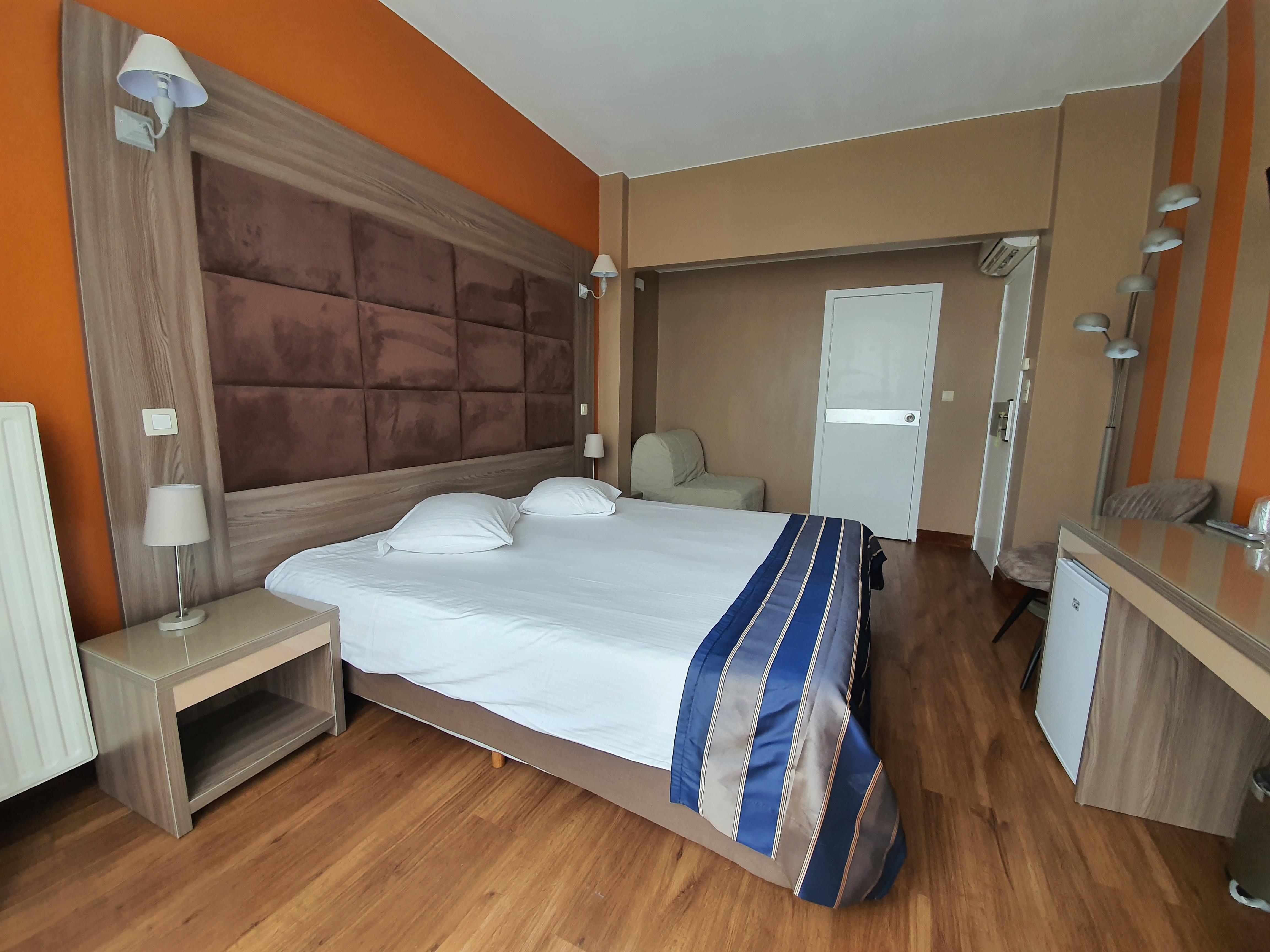 Hotel Midi-Zuid Saint-Gilles Ngoại thất bức ảnh