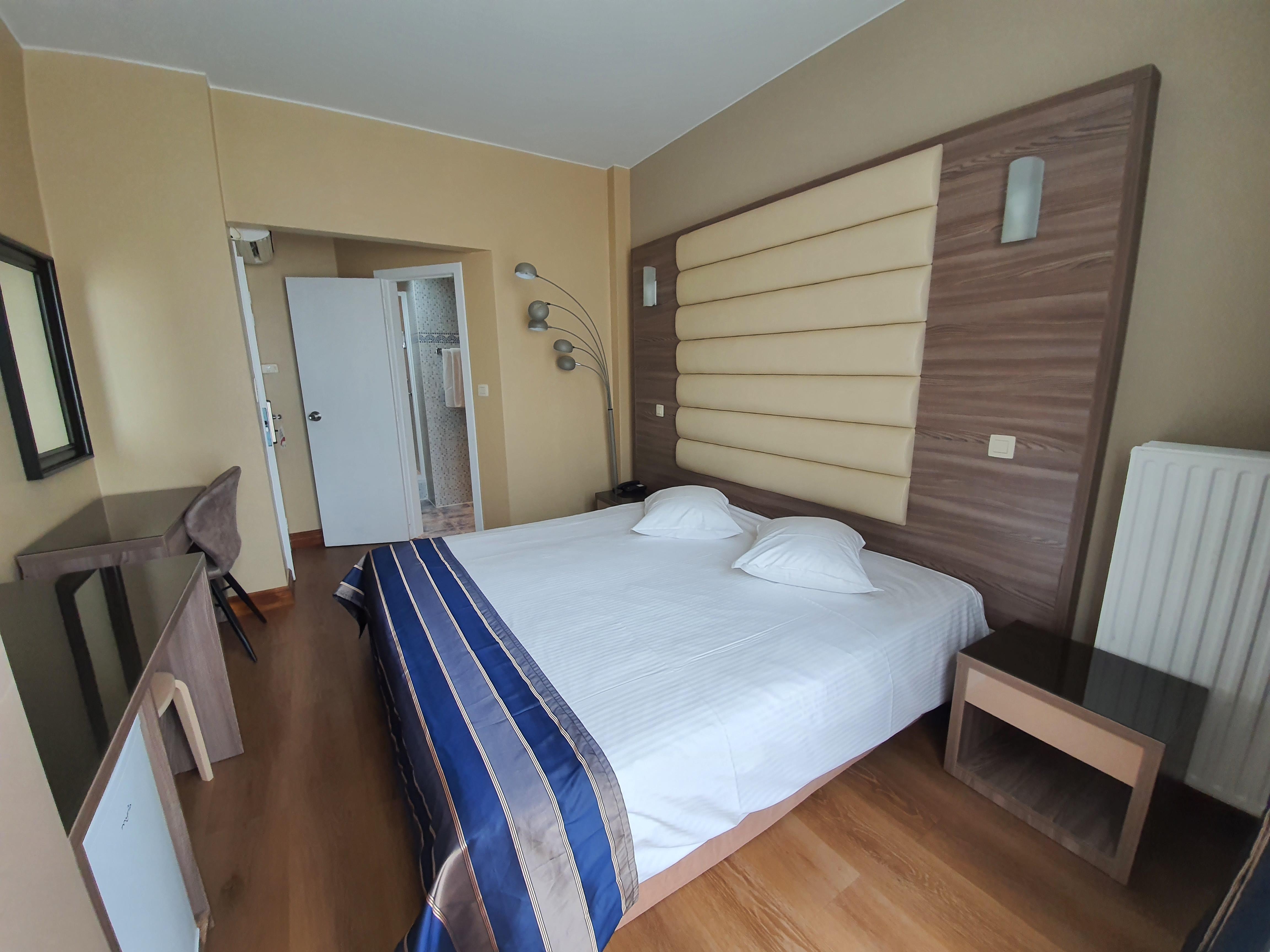Hotel Midi-Zuid Saint-Gilles Ngoại thất bức ảnh