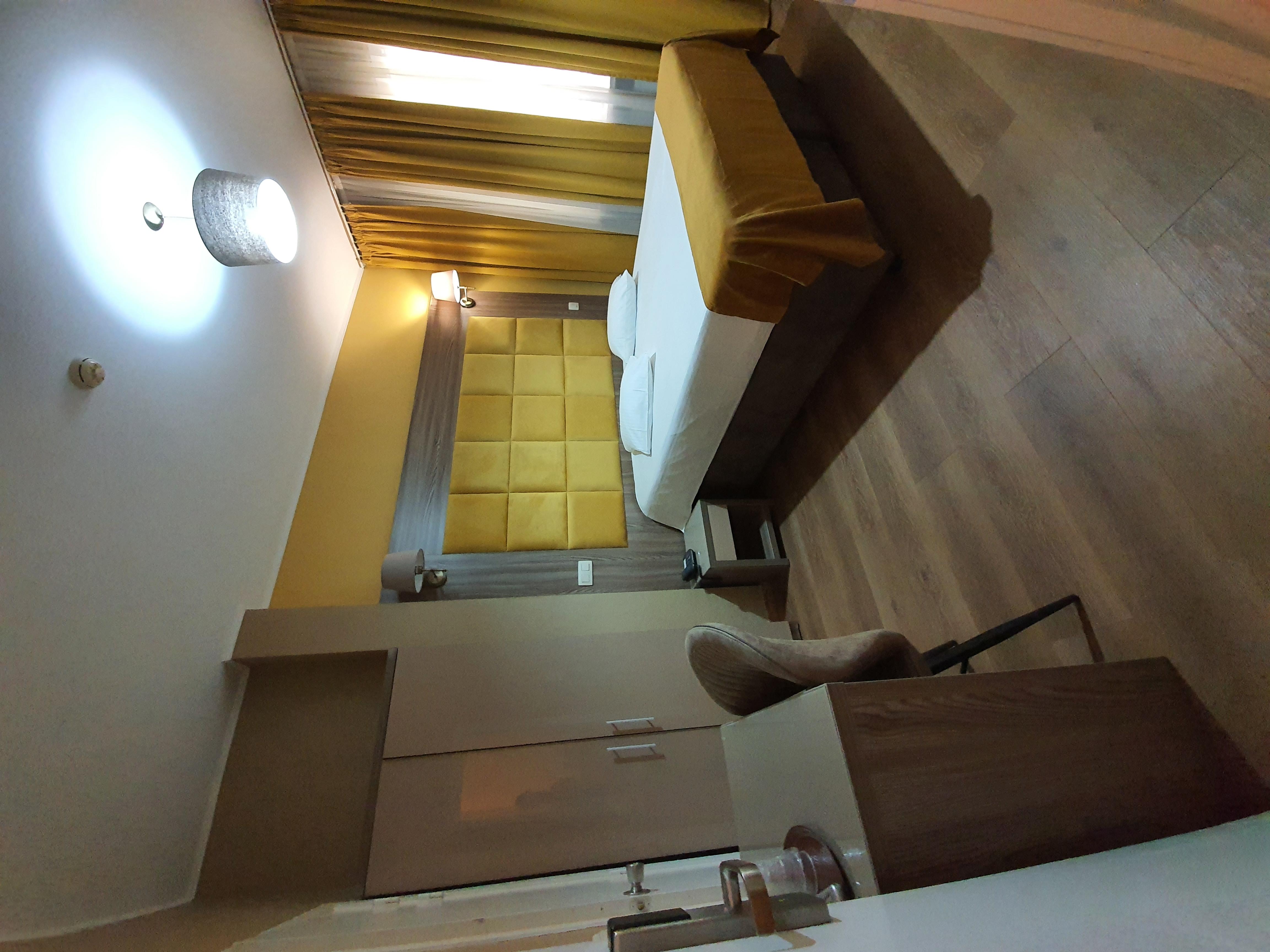 Hotel Midi-Zuid Saint-Gilles Ngoại thất bức ảnh