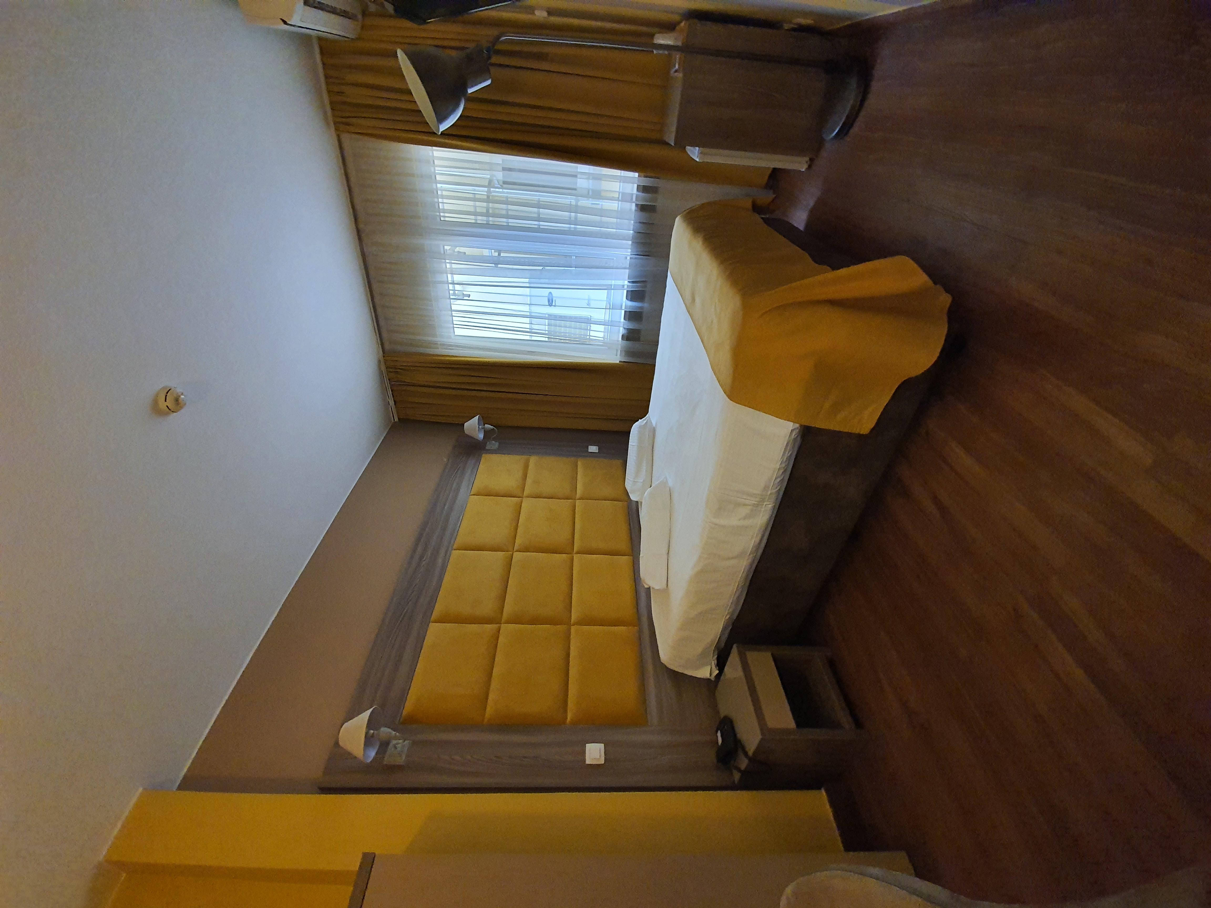 Hotel Midi-Zuid Saint-Gilles Ngoại thất bức ảnh
