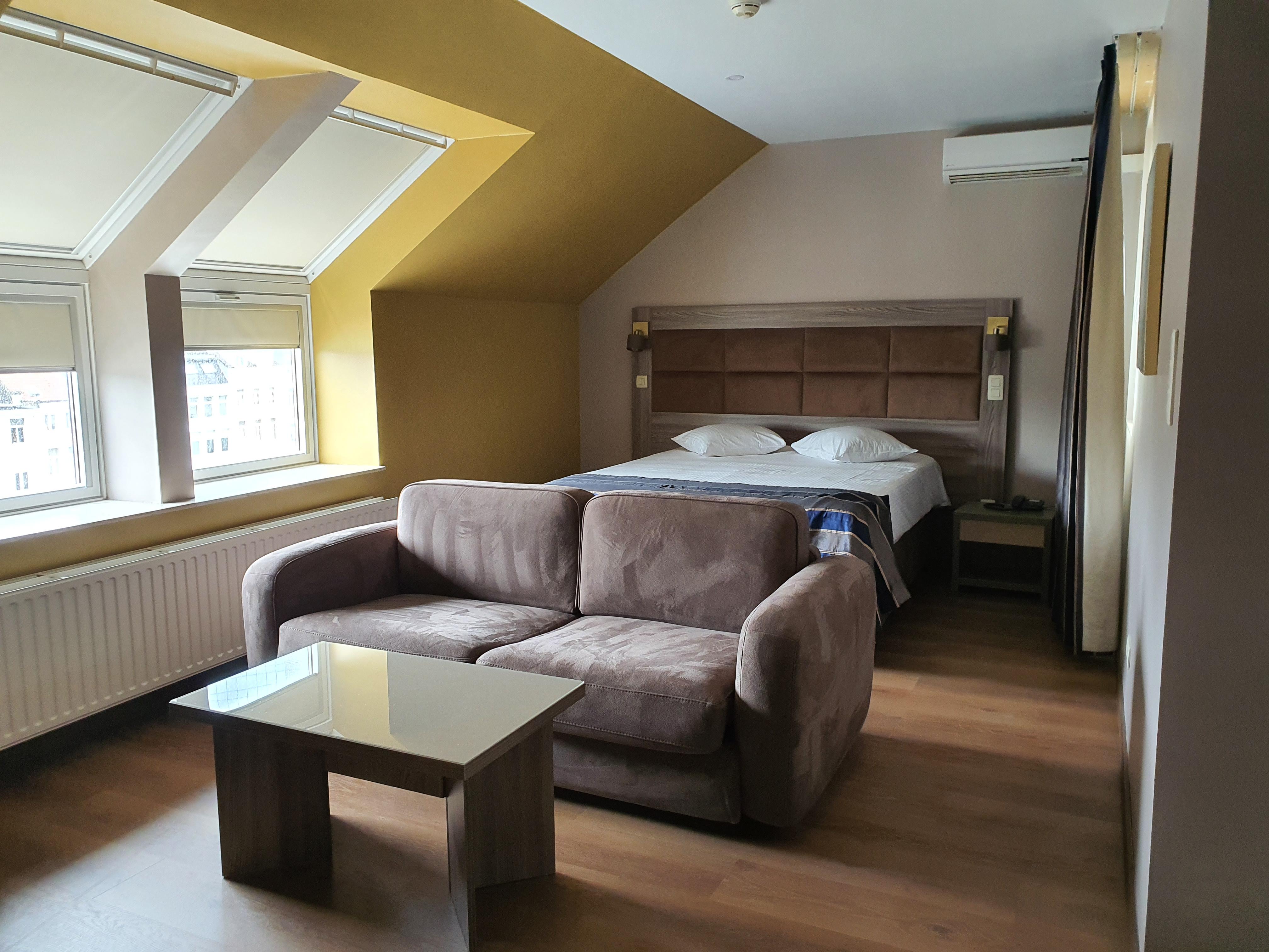 Hotel Midi-Zuid Saint-Gilles Ngoại thất bức ảnh