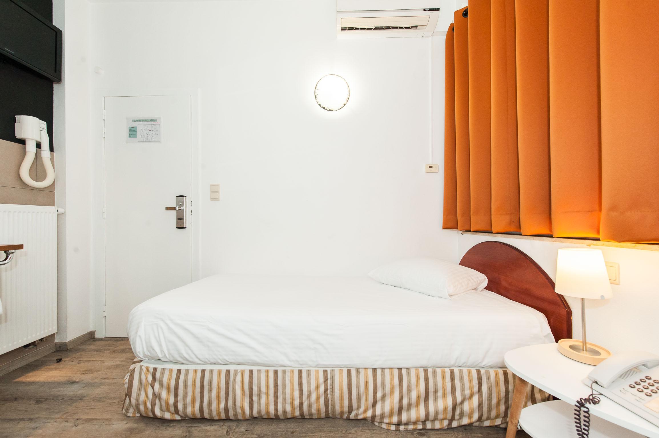 Hotel Midi-Zuid Saint-Gilles Ngoại thất bức ảnh