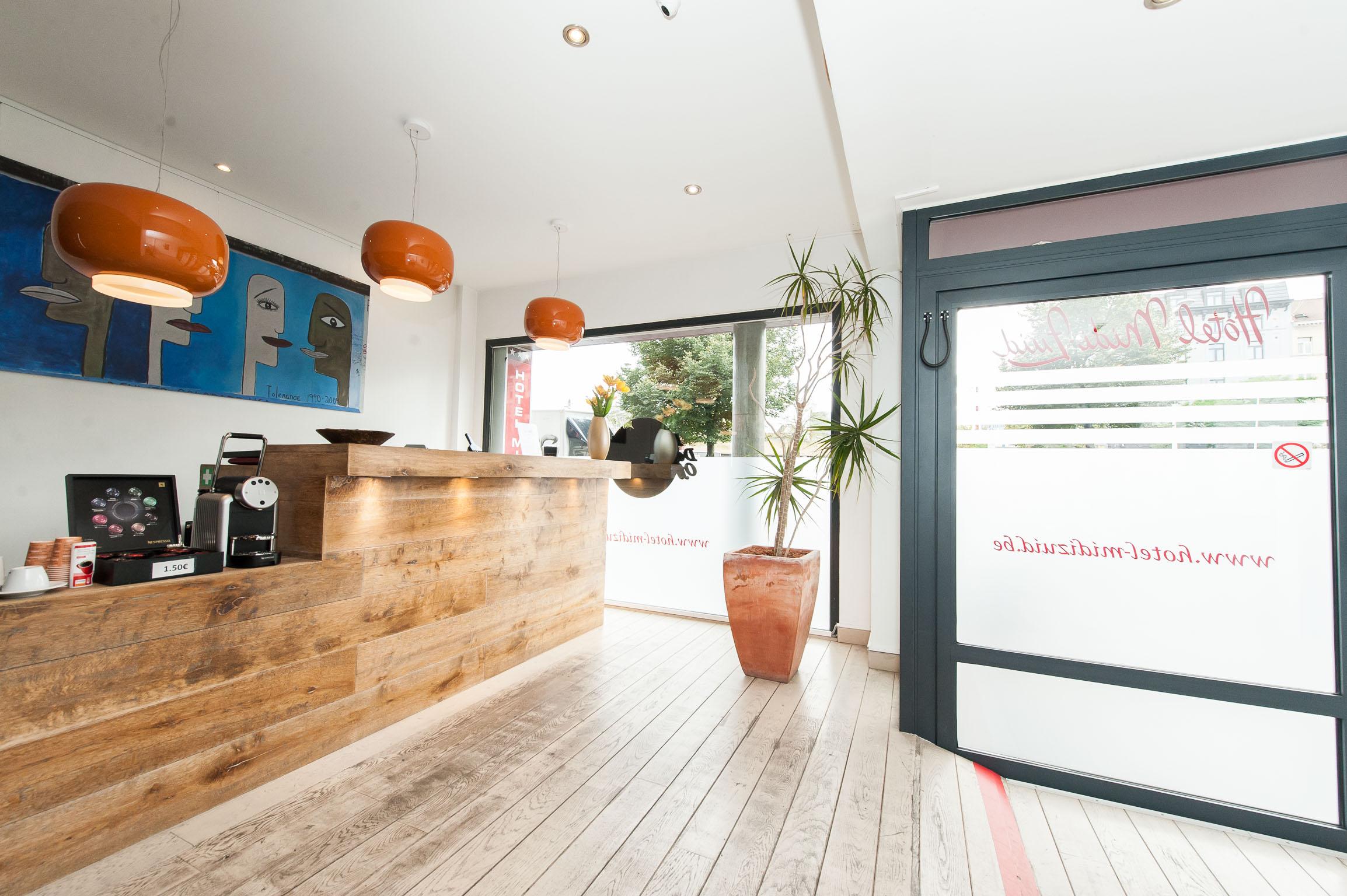 Hotel Midi-Zuid Saint-Gilles Ngoại thất bức ảnh