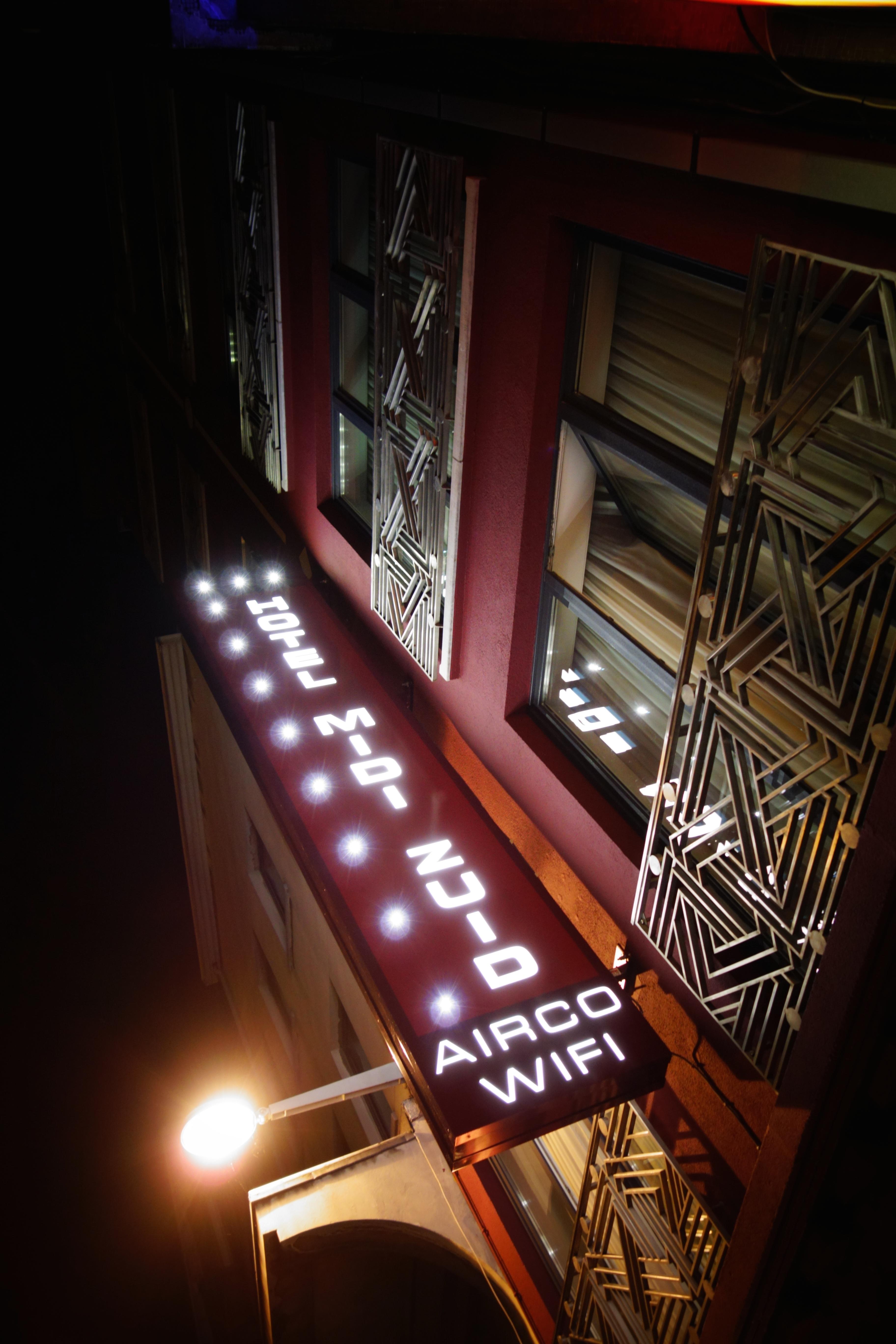 Hotel Midi-Zuid Saint-Gilles Ngoại thất bức ảnh