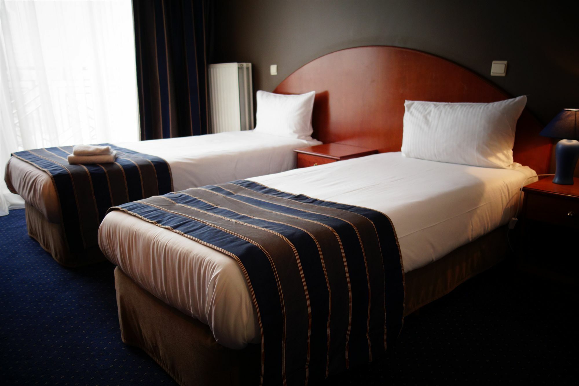 Hotel Midi-Zuid Saint-Gilles Ngoại thất bức ảnh